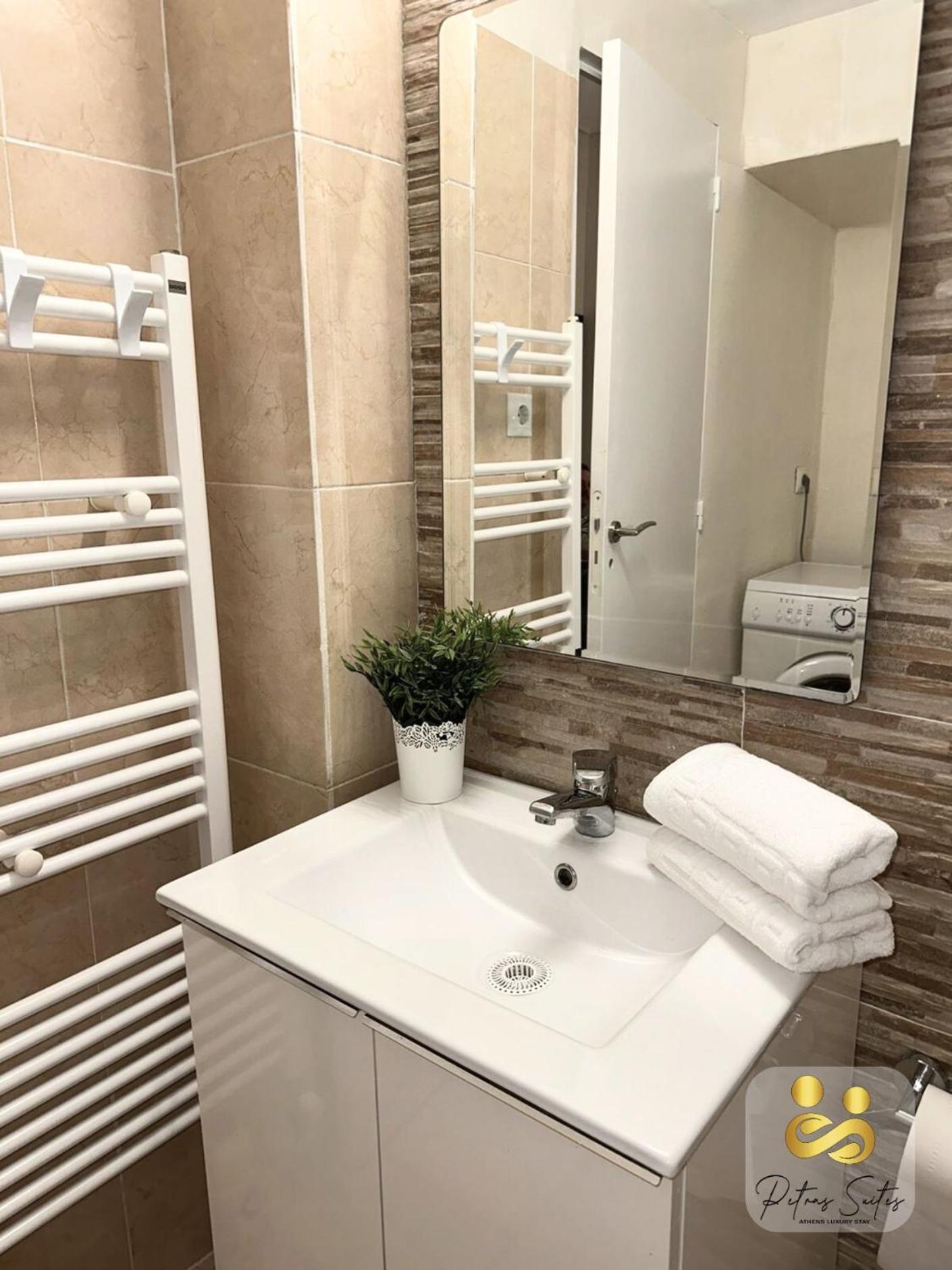 Petras Luxury Suites Atény Exteriér fotografie
